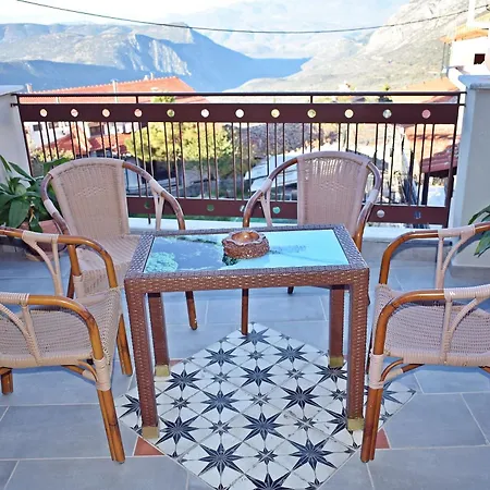 Boka's House With Breathtaking Views Lejlighed Arachova
